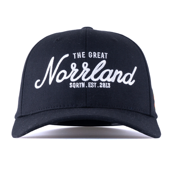SQRTN Great Norrland 120 Cap Black in the group Clothes & Shoes / Caps & Headwear / Caps / Dad Caps at Sportfiskeprylar.se (CAP-075-OSFA)