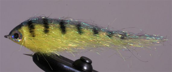 Magic Minnow Yellow #2 in the group Lures / Flies / Streamers at Sportfiskeprylar.se (HF1417-2)