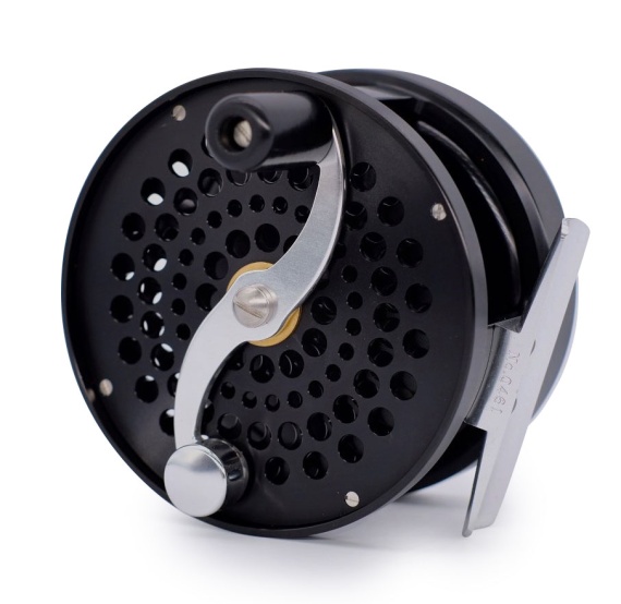 Iwana Salmon Series Fly Reel Medium Black