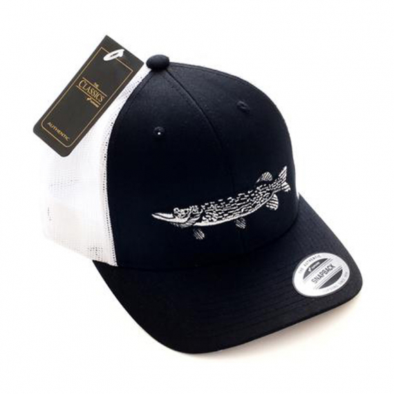 Wolfcreek Pike Logo Trucker Snapback, Black/White, One Size in the group Clothes & Shoes / Caps & Headwear / Caps / Snapback Caps at Sportfiskeprylar.se (WCL-05-CAP-03-BLK-WHT)
