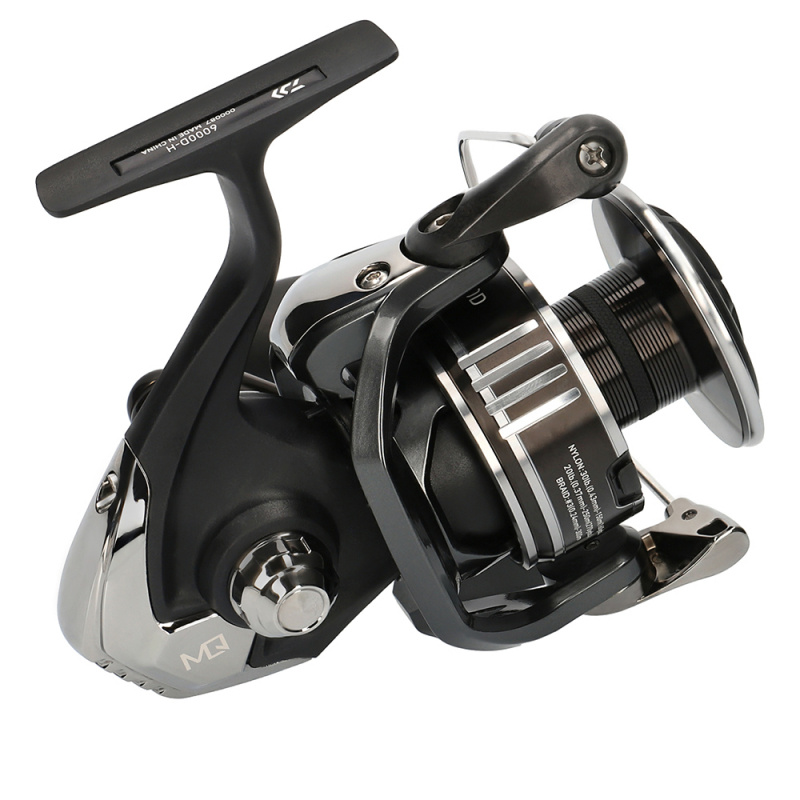 daiwa bg 20 fishing reel Saltwater Spinning Reel, Black/gold (Model May Vary) : Sports & Outdoors making them one to three times more durable than rival reels Daiwa 20 BG MQ