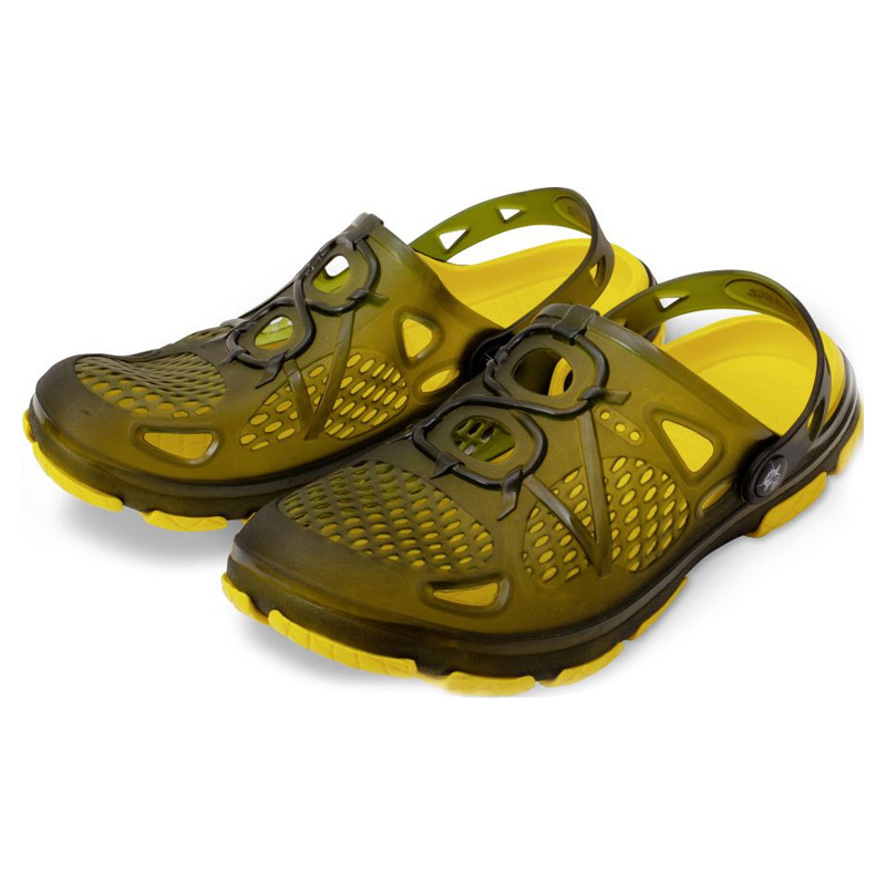 black cats 4 footlocker