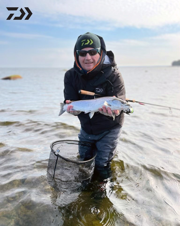 Daiwa Gore-Tex Shell Jacket Black | Sportfishtackle.com