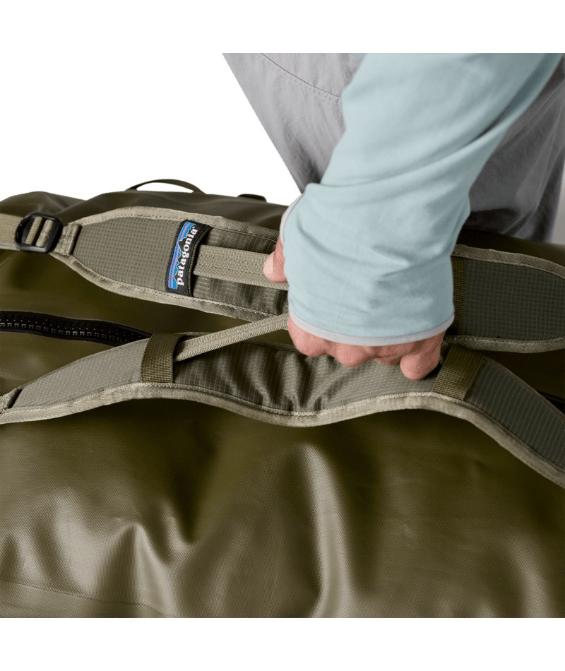 patagonia blackhole duffel 40 l sage khacki Black Hole 40L - Khaki Made with 100% recycled fabric Patagonia Black Hole Duffel 40L