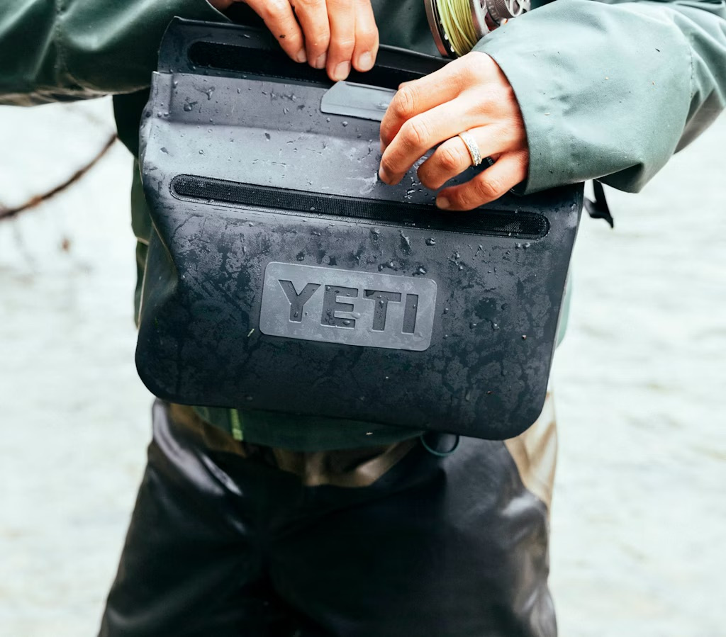 yeti 3l gear bag Sidekick Dry Waterproof Case YETI EUROPE This bag features a waterproof seal with powerful magnets and hook Yeti Sidekick Dry 3L Waterproof